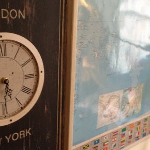 Time zone wall clocks